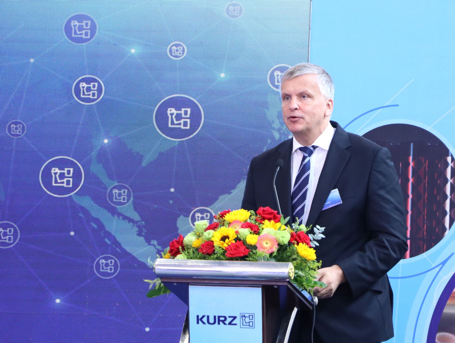 Khánh Thành Nhà Máy Kurz Việt Nam 15 2KUZ