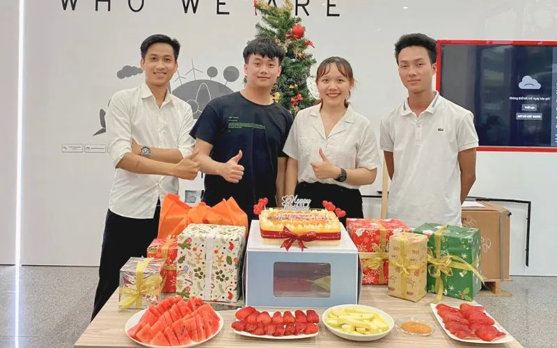 Lời cảm ơn cho sự nỗ lực Sinh nhật thành viên Tesfa theo từng tháng