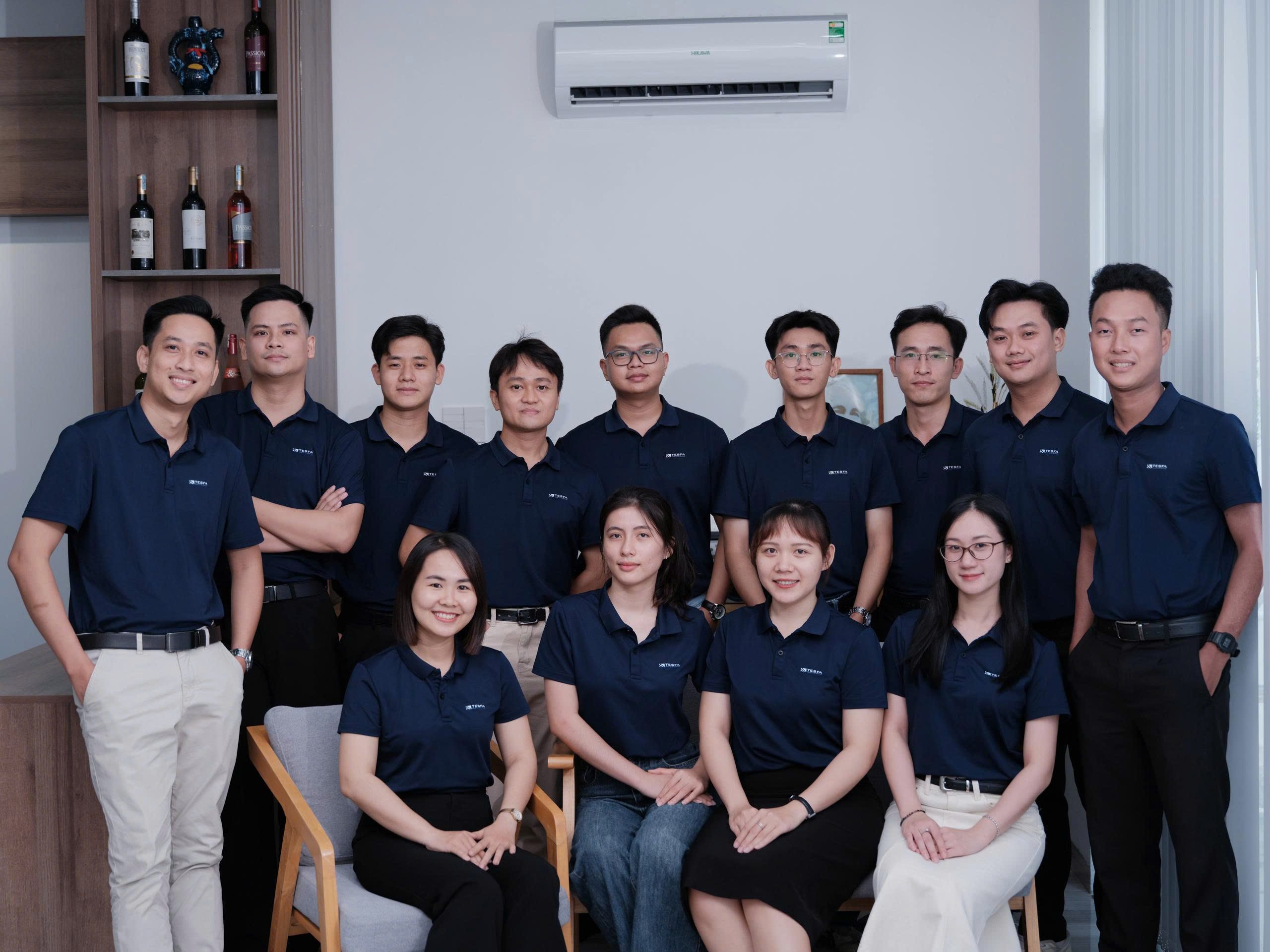 Phong Sales